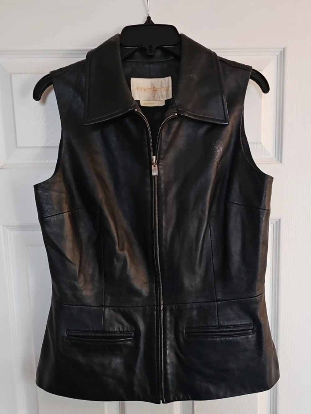 Vintage Ladies Black Leather Zip-Front Sleeveless Jacket Size:12